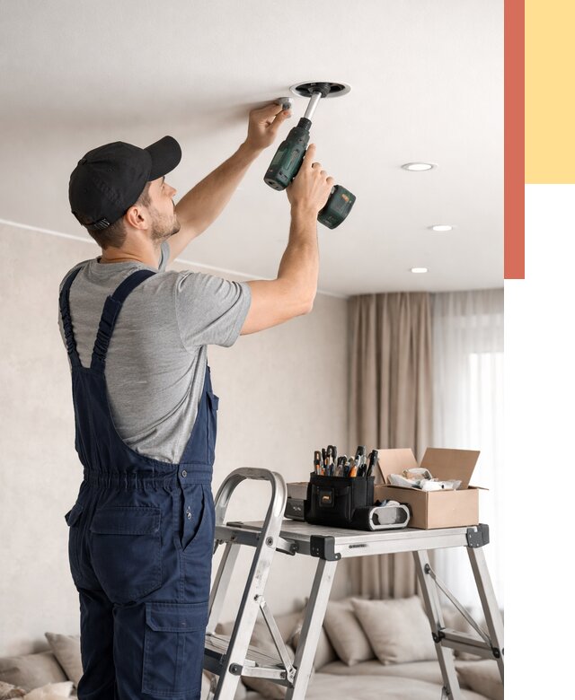 Установка и монтаж точечных светильников в натяжной потолок в Ногинске от 1824 руб. | ОТДЕЛОЧНИК-Нгн